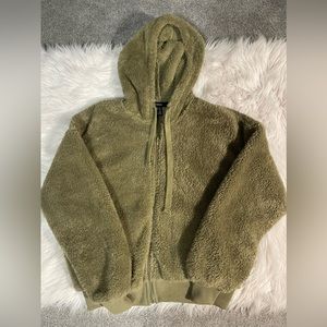 Forever 21 Sherpa Zip Up Hoodie size small